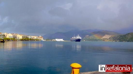 Καφεδάκι στο Αργοστόλι με παιχνίδια τ' "ουρανού"