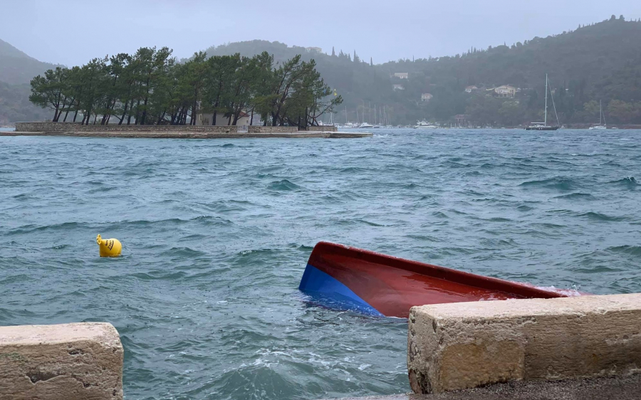 Αυτοψία από κλιμάκιο μηχανικών στο Δήμο Ιθάκης