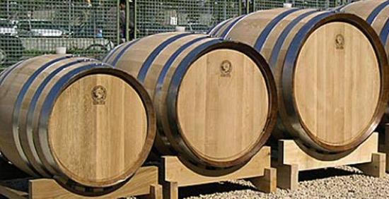 Αγροτικός Συνεταιρισμός: «Δρυός πεσούσης κάθε Οίνος επιβουλεύεται»