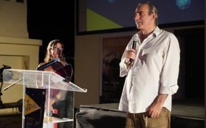 Ο Χρήστος Δήμας στο Φεστιβάλ Κύματα: «Είναι τιμή μου να βρίσκομαι στην Κεφαλονιά»