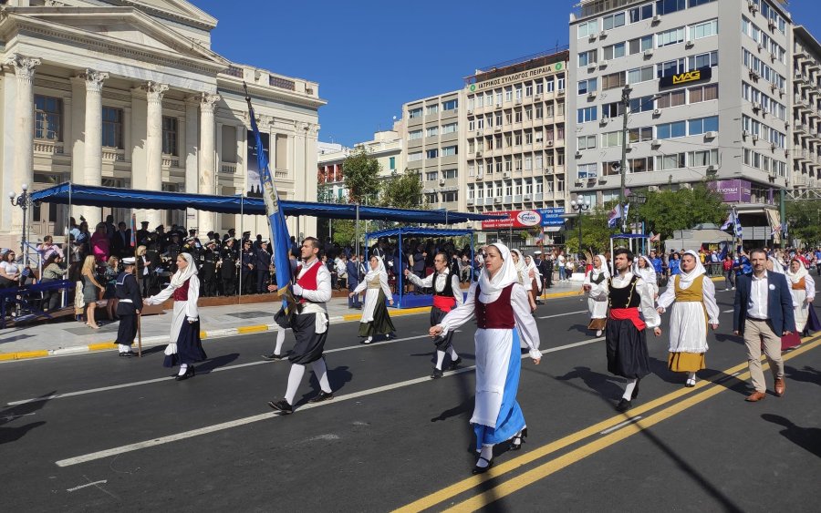 Αδελφότητα Κεφαλλήνων και Ιθακησίων Πειραιά: Τίμησαν την επέτειο του &#039;&#039;ΟΧΙ&#039;&#039;