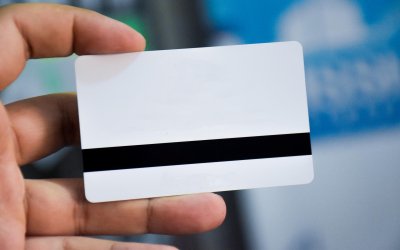 Βρέθηκε τραπεζική κάρτα στην παραλία Αργοστολίου