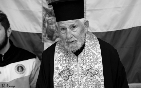 Ο Πολιτιστικός σύλλογος &quot;οι Φαρακλαδες&quot; αποχαιρετά το παπά Δασκαλάκη