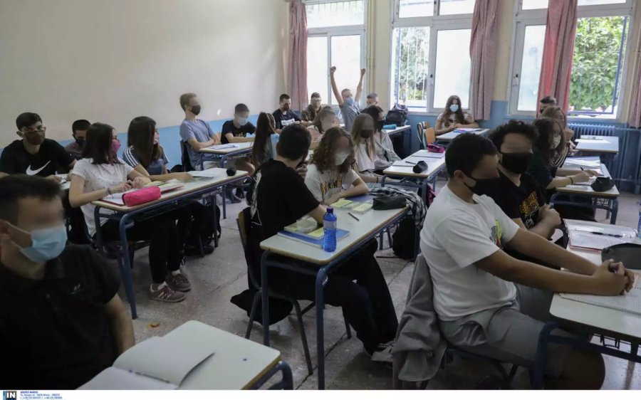 Πολλαπλό Βιβλίο στα σχολεία – Τι νέο φέρνει για τους μαθητές