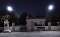 Πολιτιστικός Σύλλογος "Βύρων": Μπήκαν τα πρώτα ηλιακά φωτιστικά στην Λακήθρα (εικόνες)