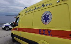 ΕΚΑΒ: Αντιδράσεις για τα μεικτά πληρώματα και την ένταξη στρατιωτών και πυροσβεστών