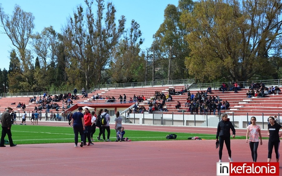 Με εξαιρετική επιτυχία πραγματοποιήθηκαν οι σχολικοί αγώνες στίβου (εικόνες)