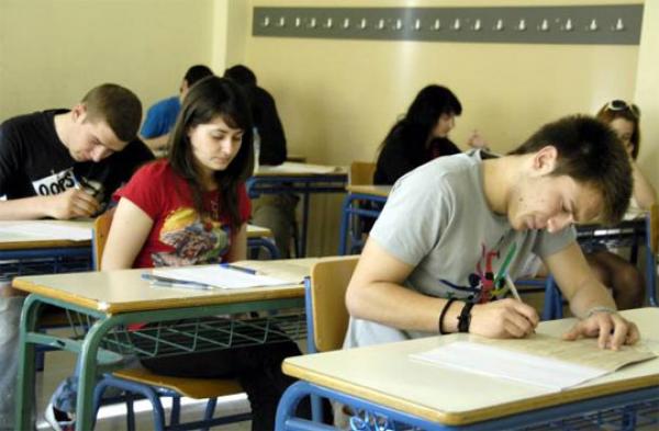 Σπύρου: Να ενταχθούν για τις Πανελλήνιες εξετάσεις σε ειδική κατηγορία οι μαθητές της Γ’ Λυκείου Ληξουρίου