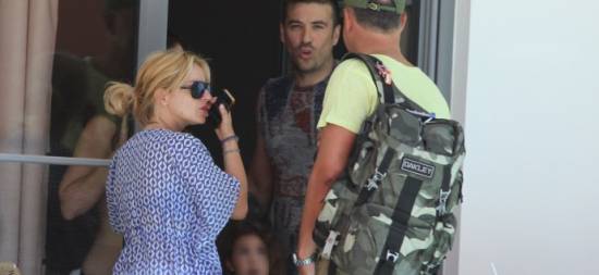 Μαρία Μπεκατώρου - Αντώνης Αλεβιζόπουλος - Η ρομαντική απόδραση στη Ρόδο