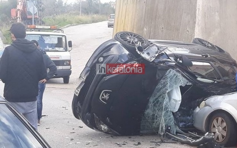 Τροχαίο ατύχημα με τραυματισμό στο Αργοστόλι (εικόνες)