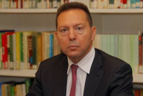 "Ρήτρα απόκλισης" αν αποτύχουν τα μέτρα