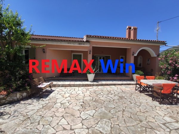 Πωλείται Βίλα 286 τμ στα Διβαράτα Κεφαλονιάς - ΑΠΟΚΛΕΙΣΤΙΚΑ ΣΤΗΝ REMAX