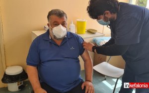 Εμβολιάστηκε ο Δήμαρχος Αργοστολίου Θεόφιλος Μιχαλάτος - Η προτροπή στους πολίτες
