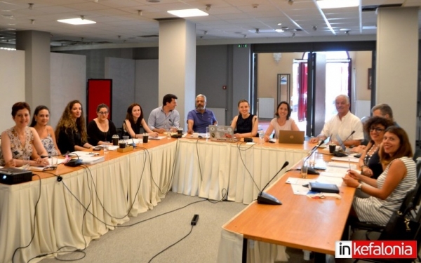 Σε εξέλιξη η 3η συνάντηση του CraftLab στο Θέατρο Κέφαλος