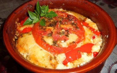 Φανταστικό μπουγιουρντί στο πήλινο από την Σία Λαδά