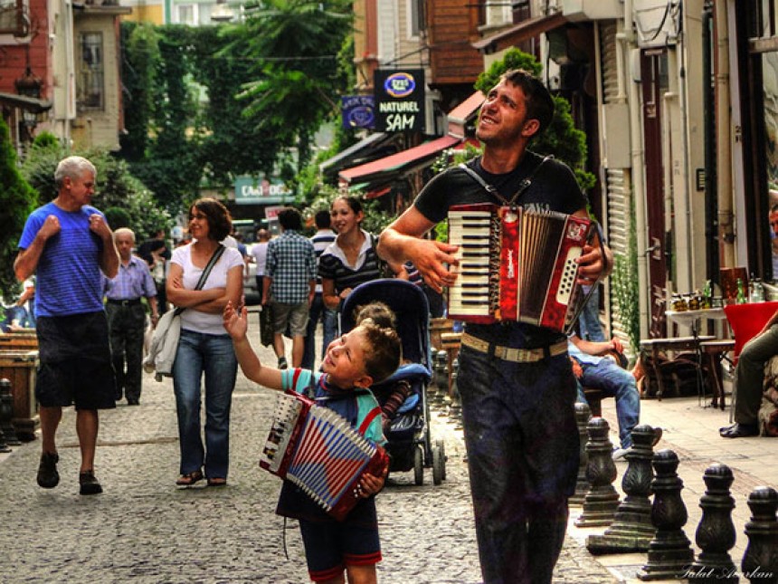 Όπως ο πατέρας έτσι και ο γιος!