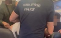 Αναγκαστική προσγείωση στην Κέρκυρα, σε πτήση Λονδίνο - Κρήτη! Αδέρφια &quot;πλακώθηκαν&quot; όταν ο ένας ούρησε στον άλλο!