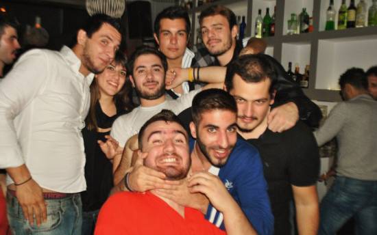 Σαββατόβραδο στο White