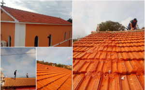 Καμιναράτα: Εργασίες αποκατάστασης των κεραμιδιών της εκκλησίας απο τις ζημιές που προκάλεσε ο "Ιανός" (εικόνες)