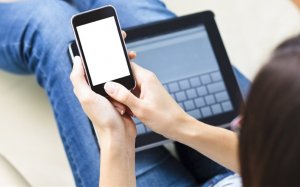 Voucher-Ψηφιακή Μέριμνα: Διευρύνονται οι κατηγορίες των δικαιούχων