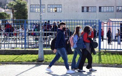 Δημήτρης Μαρκάτος: Σχετικά με την επαναλειτουργία των ΓΕΛ από 12-04-2021 (έγγραφα)