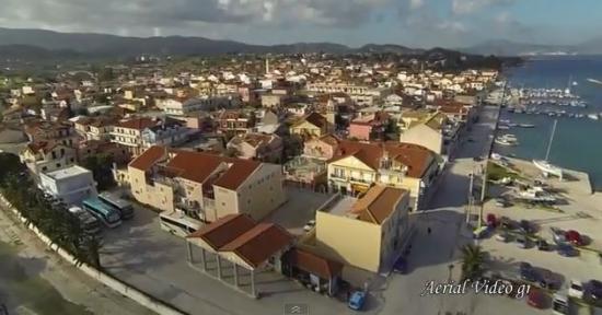 Το Ληξούρι άντεξε και παραμένει όρθιο (εναέριο βίντεο)