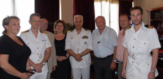 Η επίσκεψη του κυβερνήτη του αντιτορπιλικού HMS Dearing στην Κεφαλονιά 