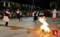 Το Λύκειο των Ελληνίδων Αργοστολίου αναβιώνει το έθιμο του «Άη Γιάννη – Λαμπαδιάρη» στον Θαλασσόμυλο