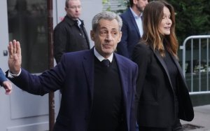 Αποφυλακίζεται ο Νικολά Σαρκοζί