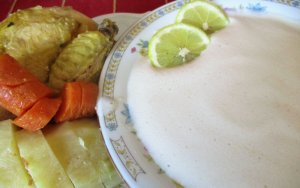 Παραδοσιακη σούπα αυγολέμονο από κόκορα αλανιάρη από την Σία Λαδά