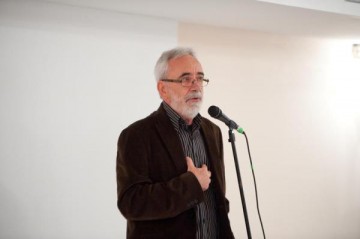 Αλέκος Καλαφάτης: "Το πρώτο βήμα"