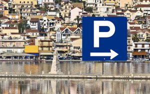 Ο Σπύρος Σαμούρης παρουσιάζει μέσω του COSMOS 96,5 όλες τις νέες θέσεις στάθμευσης στο Αργοστόλι