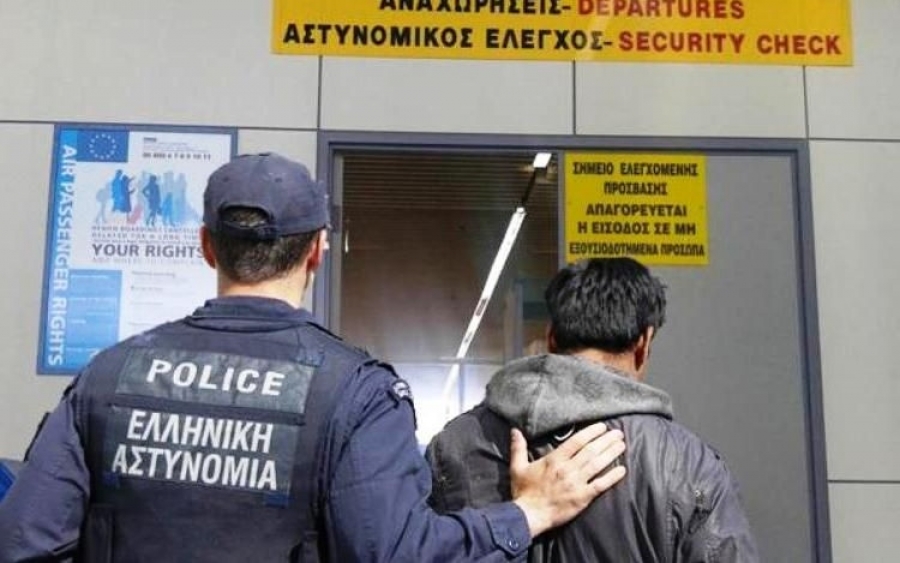 Συλλήψεις αλλοδαπών στα αεροδρόμια της Κεφαλονιάς, Κέρκυρας και Ζακύνθου