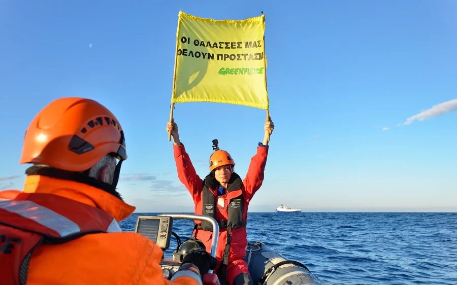 Greenpeace: «Σεισμικές έρευνες απειλούν θαλάσσια θηλαστικά και καταστρέφουν την βιοποικιλότητα»