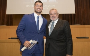 Αλλη μία διάκριση για τον Βαγγέλη Γαλιατσάτο - Βραβεύθηκε από το ίδρυμα "Α.Γ. Λεβέντη"