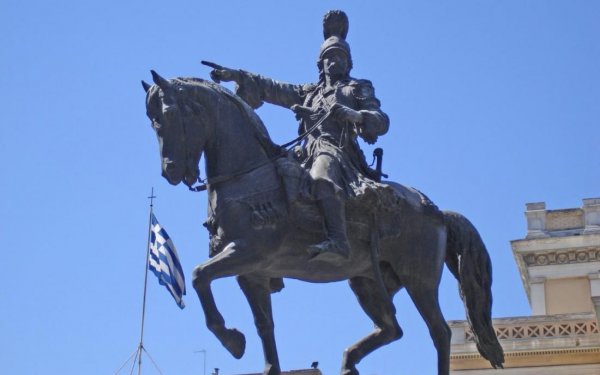 Γιώργος Μεσσάρης: Ιστορίες για κλάματα…