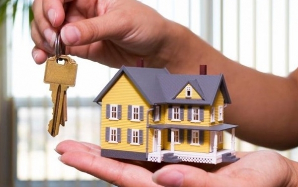 Αναστέλλεται η εφαρμογή του φόρου υπεραξίας ακινήτων