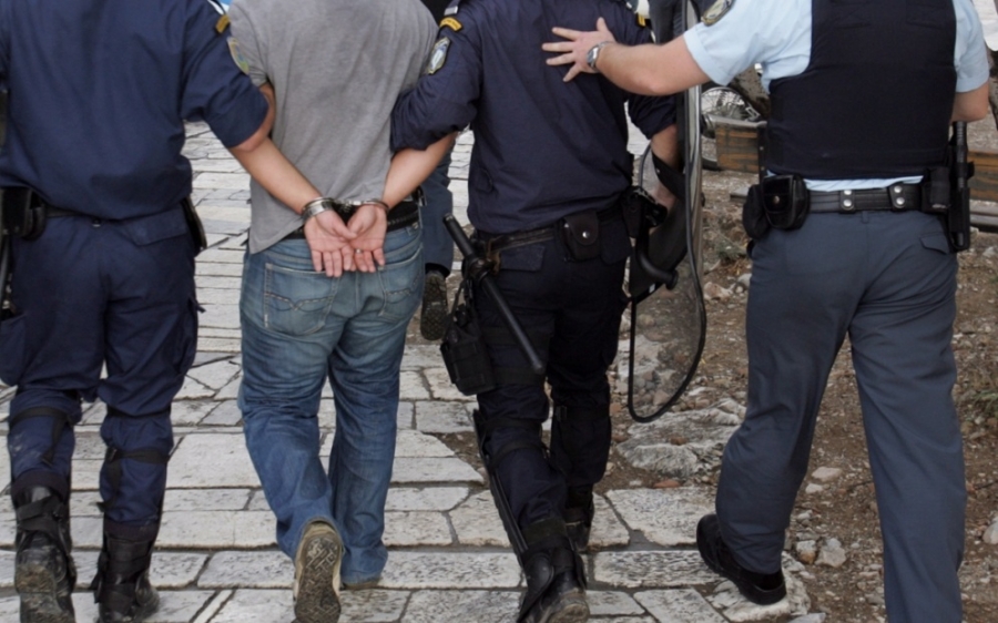 Κεφαλονιά: Συνελήφθησαν  δύο ημεδαποί για εκκρεμείς καταδικαστικές αποφάσεις