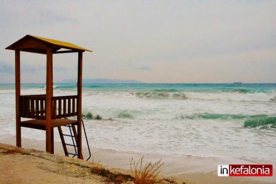 Εις τον αφρό τη θάλασσας του… Λουρδά!