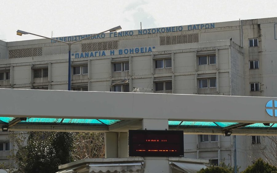 Αγωνία για το 3χρονο αγοράκι που νοσηλεύεται στη ΜΕΘ μετά τη φωτιά στο σπίτι του