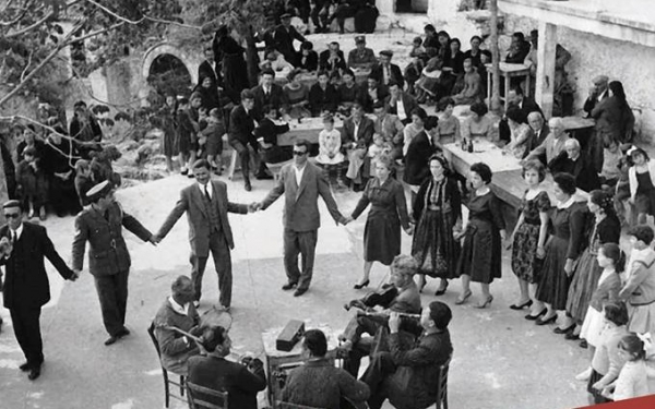 ΑΠΟΨΕ : «Στο πανηγύρι του χωριού»- Η ετήσια Μουσικοχορευτική παράσταση των «Κεφαλλήνων»