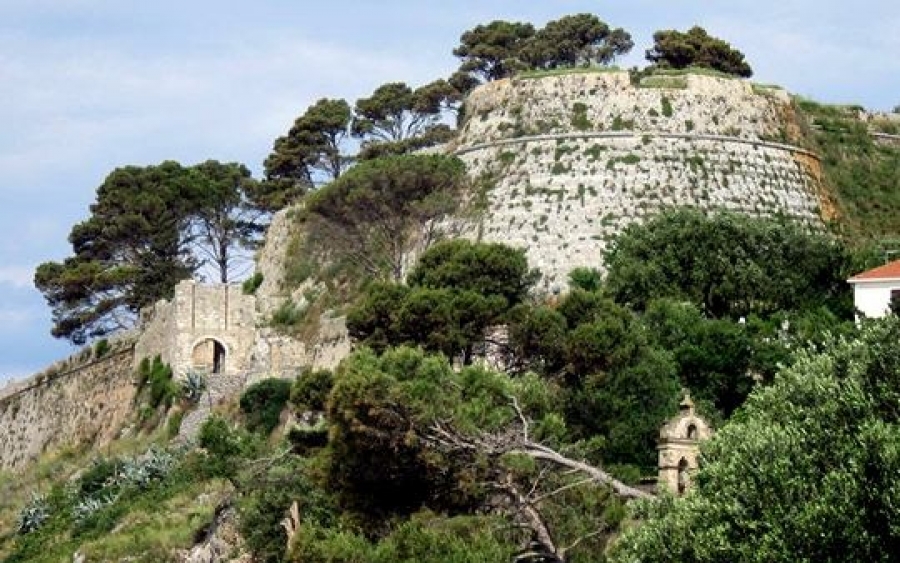 Χωρίς εξωτερικό φωτισμό για λίγες μέρες το Κάστρο Αγίου Γεωργίου - Οι ώρες επισκέψεως τον χειμώνα