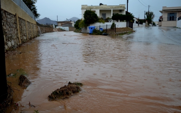 Με καταστροφές το πέρασμα της «Ευρυδίκης» - Πού θα χτυπήσει τις επόμενες ώρες
