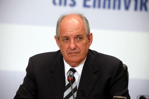 Τέρενς Κουίκ: Διερευνούμε τις καταγγελίες για σκάνδαλα στο Δήμο Κεφαλονιάς