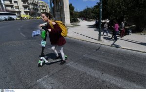 Υποχρεωτικό το κράνος για ποδηλάτες, τέλος τα γκάζια για τα ηλεκτρικά πατίνια