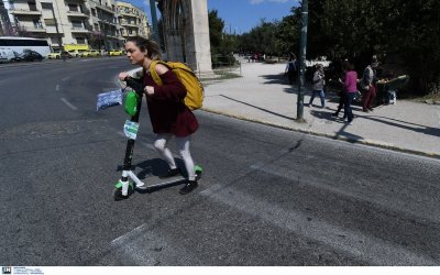 Υποχρεωτικό το κράνος για ποδηλάτες, τέλος τα γκάζια για τα ηλεκτρικά πατίνια