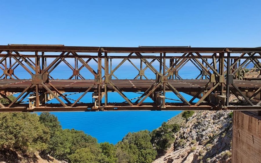 Αυτοψία Τραυλού στις γέφυρες Αγίας Βαρβάρας και Χειμωνικού (εικόνες)