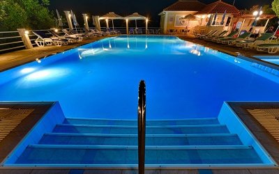 &Xi;&epsilon;&nu;&omicron;&delta;&omicron;&chi;&epsilon;ί&omicron; &sigma;&tau;&alpha; &Tau;&rho;&alpha;&upsilon;&lambda;&iota;ά&tau;&alpha; &alpha;&nu;&alpha;&zeta;&eta;&tau;ά &kappa;&omicron;&pi;έ&lambda;&alpha; &gamma;&iota;&alpha; &epsilon;&rho;&gamma;&alpha;&sigma;ί&alpha;