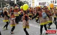 Η παρέλαση του καρναβαλιού των μικρών στην Πάτρα (εικόνες)