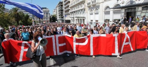 «Φρένο» στις απεργίες βάζει η κυβέρνηση